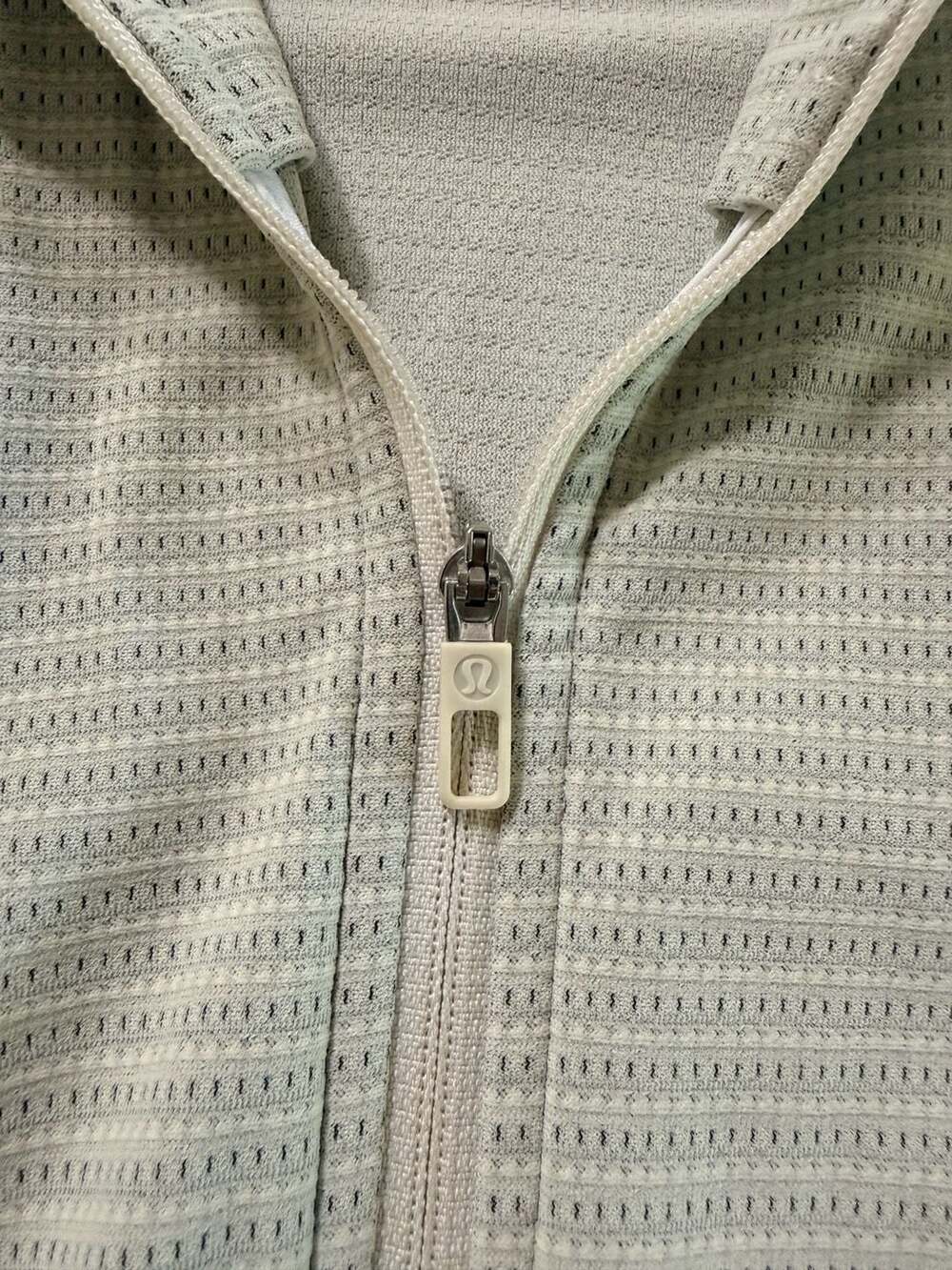 Lululemon Metal Vent Tech Full Zip Hoodie Stripe Mesh 0571 Large - Picture 5 of 8